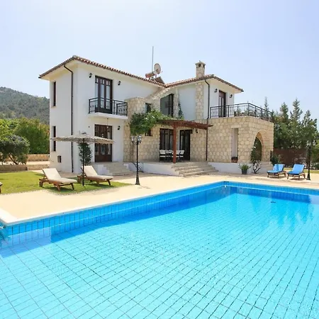 Villa Ariadne Mavroli