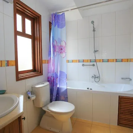 Ariadne Villa *