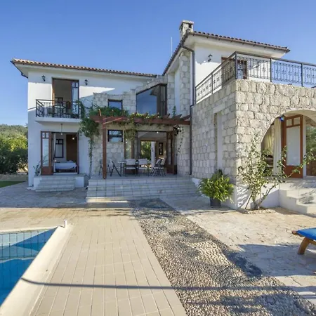 Villa Ariadne *